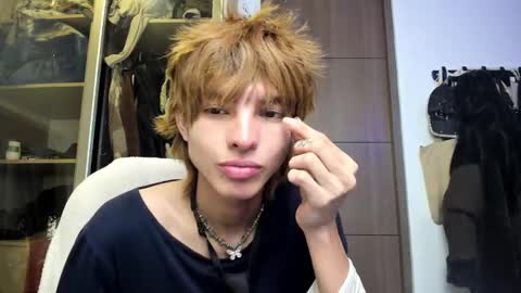 Snapshot of santy_kitty chatting on February 27, 3:58 am kitty online show from February 27, 3:58 am