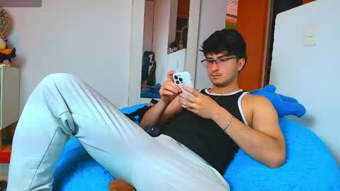 Santyago online show from March 25, 6:58 pm