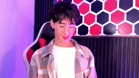 Santy  online show from June 5, 3:57 am