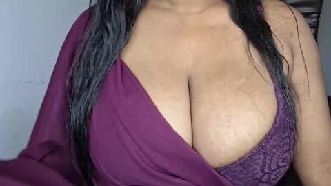 Snapshot of sanvi13 chatting on January 19, 6:50 am sanvi13 online show from January 19, 6:50 am