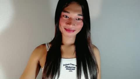 Snapshot of sanya_morenaxx chatting on March 17, 12:41 pm sanya_morenaxx online show from March 17, 12:41 pm