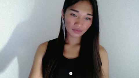 Snapshot of sanya_morenaxx chatting on March 23, 7:01 am sanya_morenaxx online show from March 23, 7:01 am