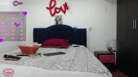 Snapshot of sanyi_hot chatting on March 12, 9:56 pm sanyi online show from March 12, 9:56 pm