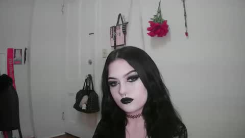 Sapphire online show from November 13, 11:25 pm