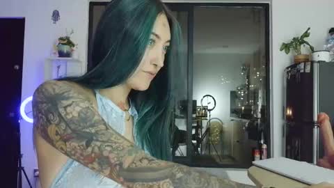 Snapshot of sapphire_mei866 chatting on June 3, 3:20 am safir online show from June 3, 3:20 am