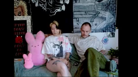 Snapshot of sappysex chatting on June 17, 5:58 pm Her name is Sage His name is Nick online show from June 17, 5:58 pm