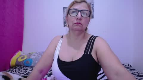 sara online show from December 24, 11:17 am