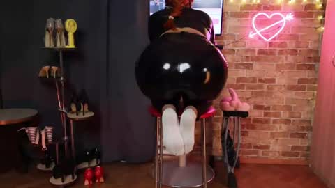 Snapshot of sara__foxy chatting on July 25, 3:04 am sara foxy online show from July 25, 3:04 am
