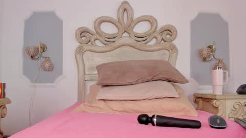 Sara online show from October 27, 3:43 am