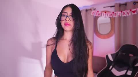 Snapshot of sara_albrecht chatting on February 17, 12:38 pm Sara online show from February 17, 12:38 pm