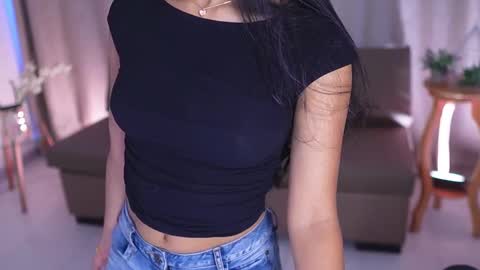 Snapshot of sara_albrecht chatting on February 21, 4:05 pm Sara online show from February 21, 4:05 pm