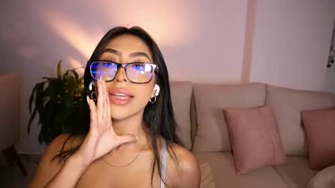 Snapshot of sara_albrecht chatting on November 3, 12:57 am Sara online show from November 3, 12:57 am