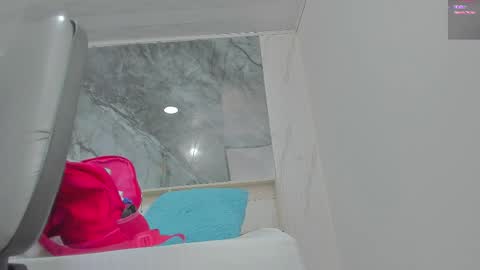 sara allenx online show from February 9, 7:19 pm