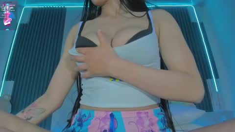 sara allenx online show from March 10, 2:48 pm