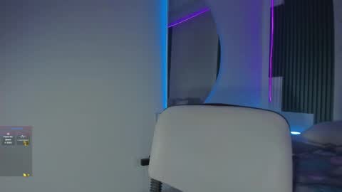 sara allenx online show from October 10, 2:05 pm