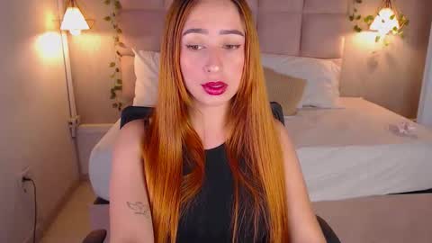 Snapshot of sara_angeelss chatting on November 12, 6:03 am Sara... online show from November 12, 6:03 am