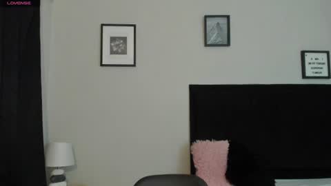 sara_b11 online show from July 18, 6:12 pm