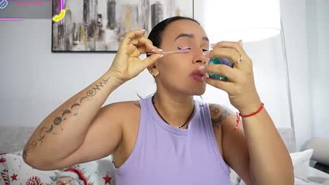   online show from January 8, 10:39 am