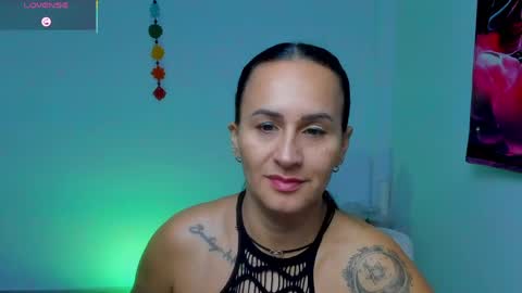   online show from May 8, 11:04 am