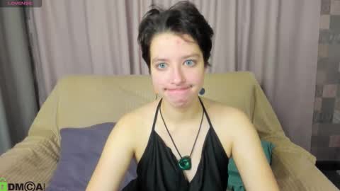 Sarah online show from November 17, 1:00 am