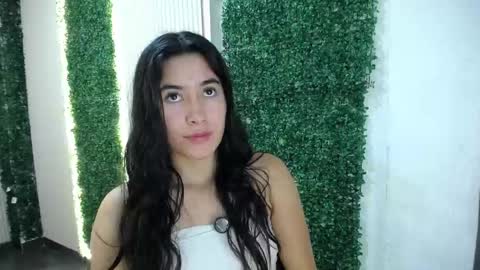 Snapshot of sara_hoffman_4 chatting on June 3, 12:30 pm Sara online show from June 3, 12:30 pm