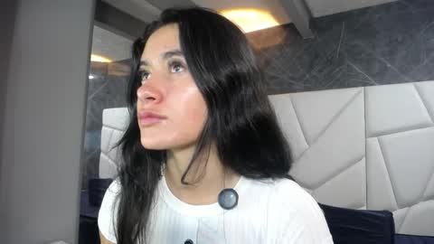 Snapshot of sara_hoffman_4 chatting on June 7, 12:09 pm Sara online show from June 7, 12:09 pm