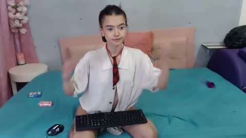 sara_jhons22 online show from January 17, 10:13 pm