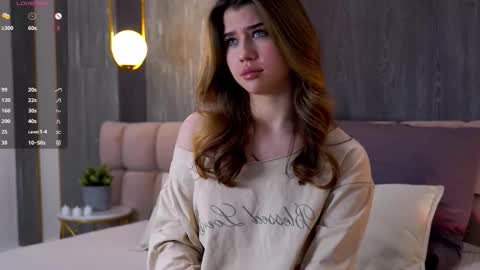 Sara online show from November 22, 4:39 pm