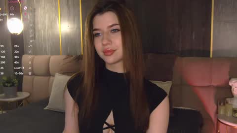 Snapshot of sara_lewiis chatting on April 28, 4:56 pm Sara online show from April 28, 4:56 pm