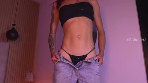 Snapshot of sara_lopee1 chatting on June 21, 11:57 am sara_lopee1 online show from June 21, 11:57 am