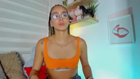   online show from March 26, 11:49 am