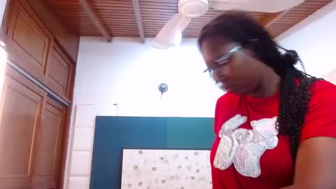 S A R A online show from November 24, 11:21 am