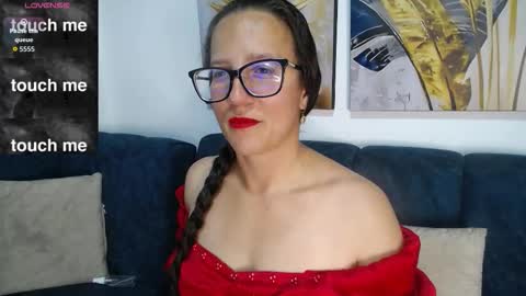 Sara   online show from March 27, 10:20 pm