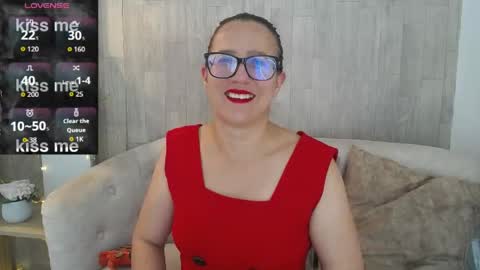 Sara   online show from April 22, 8:10 pm