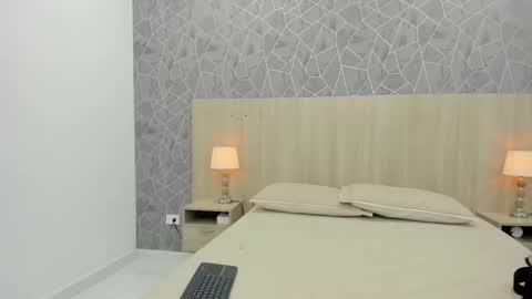 Sara online show from November 26, 11:33 am