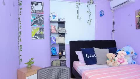 Snapshot of sara_mendez2_ chatting on February 10, 11:45 pm Sara Mendez online show from February 10, 11:45 pm