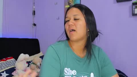 Snapshot of sara_mendez2_ chatting on February 19, 11:25 pm Sara Mendez online show from February 19, 11:25 pm