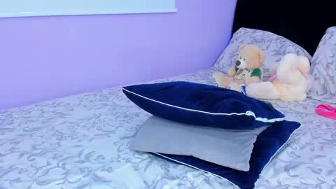 Snapshot of sara_mendez2_ chatting on March 12, 2:20 am Sara Mendez online show from March 12, 2:20 am