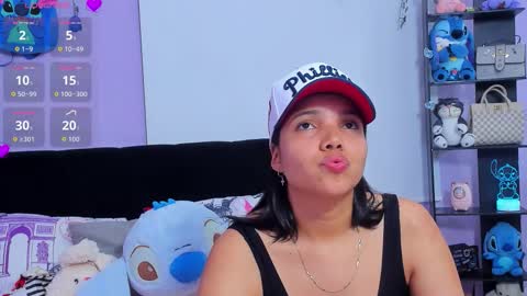 Snapshot of sara_mendez2_ chatting on September 21, 12:45 am Sara Mendez online show from September 21, 12:45 am