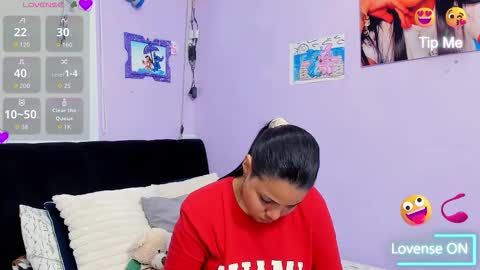 Snapshot of sara_mendez2_ chatting on November 9, 11:03 pm Sara Mendez online show from November 9, 11:03 pm