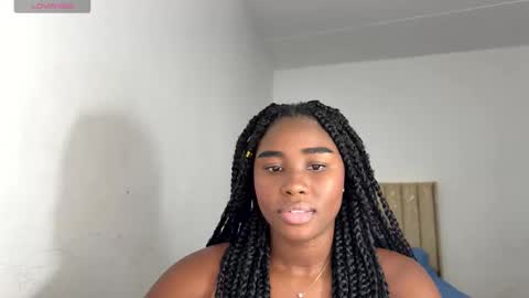 Snapshot of sara_muscle chatting on October 13, 9:26 pm Sara online show from October 13, 9:26 pm