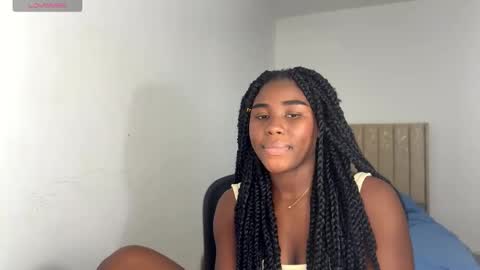 Snapshot of sara_muscle chatting on October 14, 11:38 pm Sara online show from October 14, 11:38 pm
