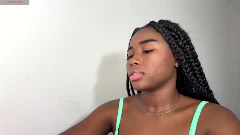 Sara online show from November 27, 6:59 am