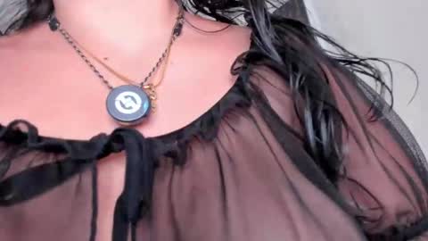 sara online show from April 24, 8:39 am