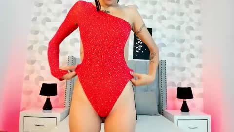 SARA SANTACRUZ online show from February 24, 12:14 pm