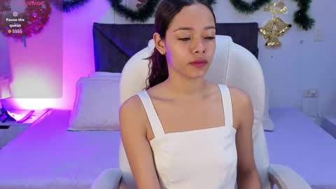 Snapshot of sara_sharma chatting on December 20, 12:56 pm sara online show from December 20, 12:56 pm