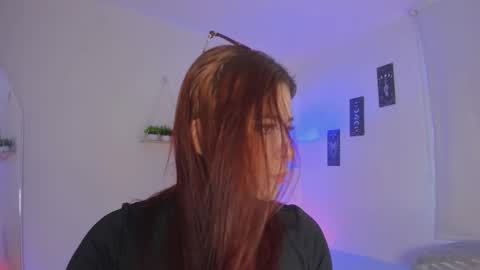 Snapshot of sara_sweett9 chatting on October 28, 9:28 pm sara_sweett9 online show from October 28, 9:28 pm