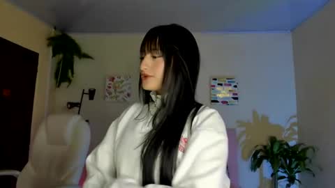 Sarah Ramirez online show from February 17, 2:37 pm