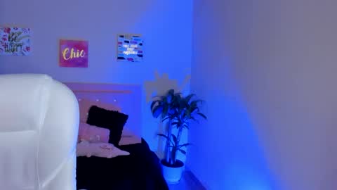 Sarah Ramirez online show from February 22, 11:24 am