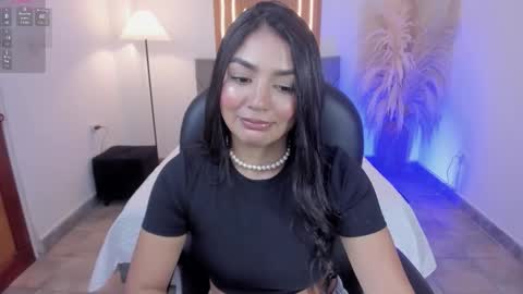 saraa_stormy online show from February 20, 1:33 pm